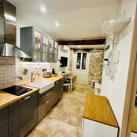Frgk Private Townhouse Hq Walk To Palais Flexible 2 6 Bedrooms
